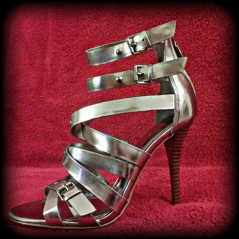 Marc Fisher Strapie Stiltos - Size 7